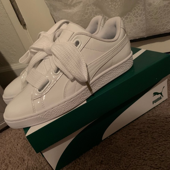 Brand New White Puma Basket Heart Patent Size 8 - Picture 2 of 2